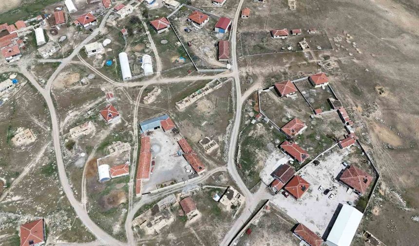 Ankara’nın o köyünde 20 yıldır susuzluk çekiyorlar: Kilometrelerce su taşıyorlar