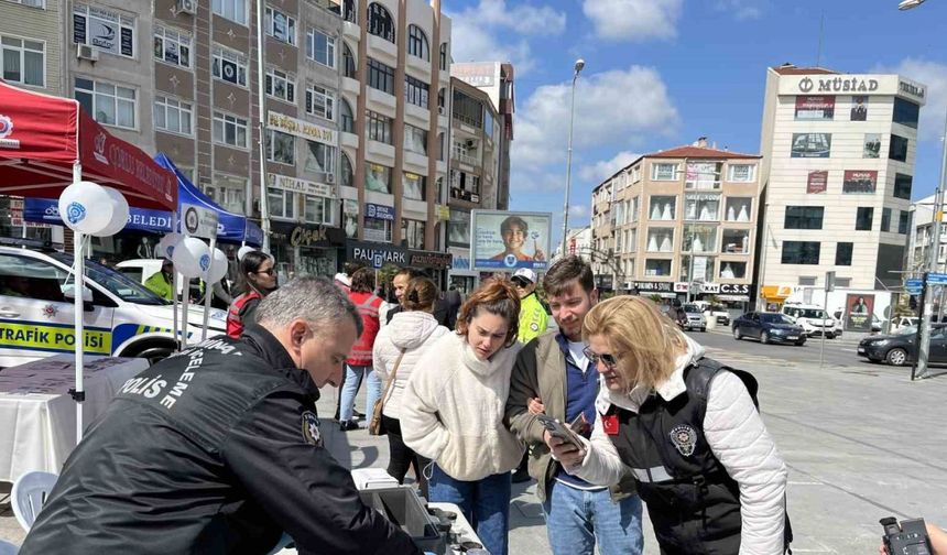 Çorlu Emniyeti vatandaşları bilgilendirdi