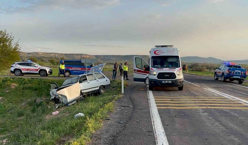 Nevşehir’de kavşakta bekleyen aracı sollarken kaza yaptı: 1 ölü, 3 yaralı