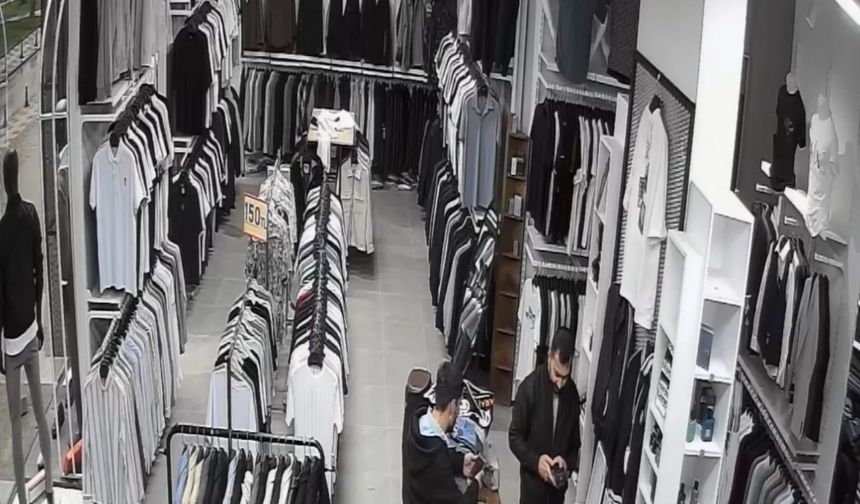 Pişkin hırsız eski kıyafetlerini bıraktı: Yenilerini giyip gitti