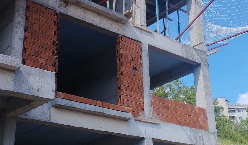 Tokat Niksar'da elektrik akımına kapılan inşaat işçisi öldü