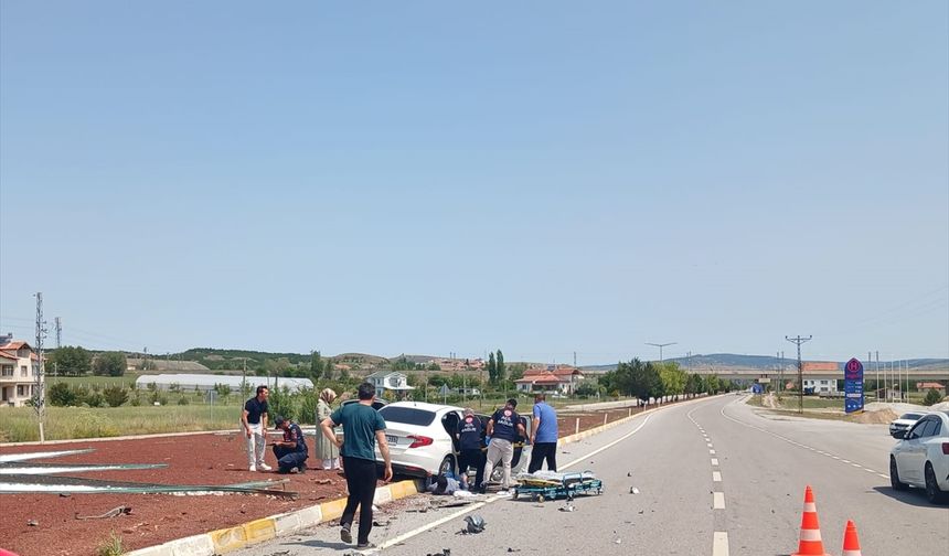 Yozgat Sorgun'da otomobiller çarpıştı: 1 ölü 6 yaralı
