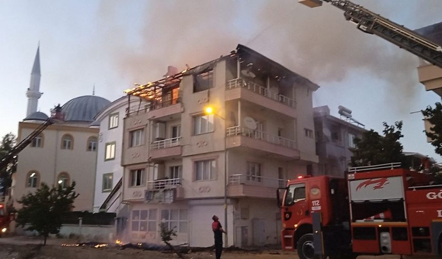 Gölbaşı'nda mangal ateşi evi yaktı