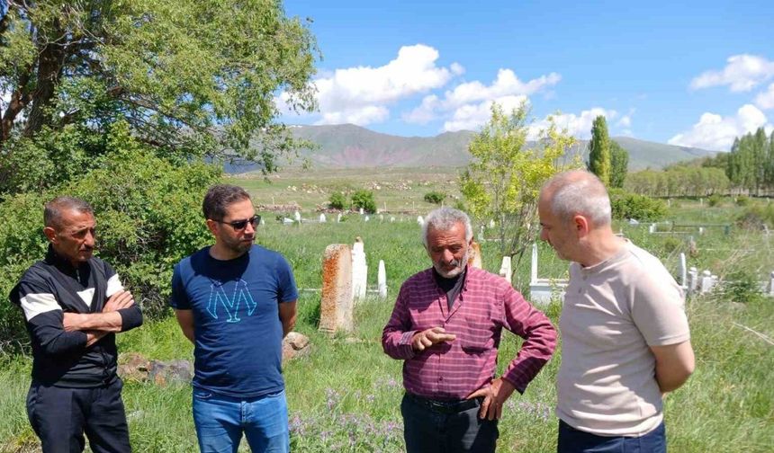 Pasinler'de unutulan kahramanın mezarı yok olma üzere