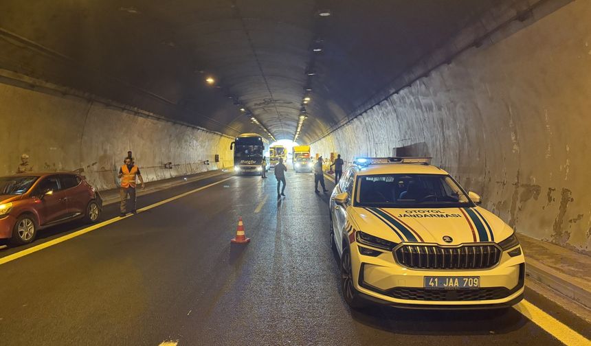 Anadolu Otoyolu'nun Kocaeli kesiminde zincirleme trafik kazası