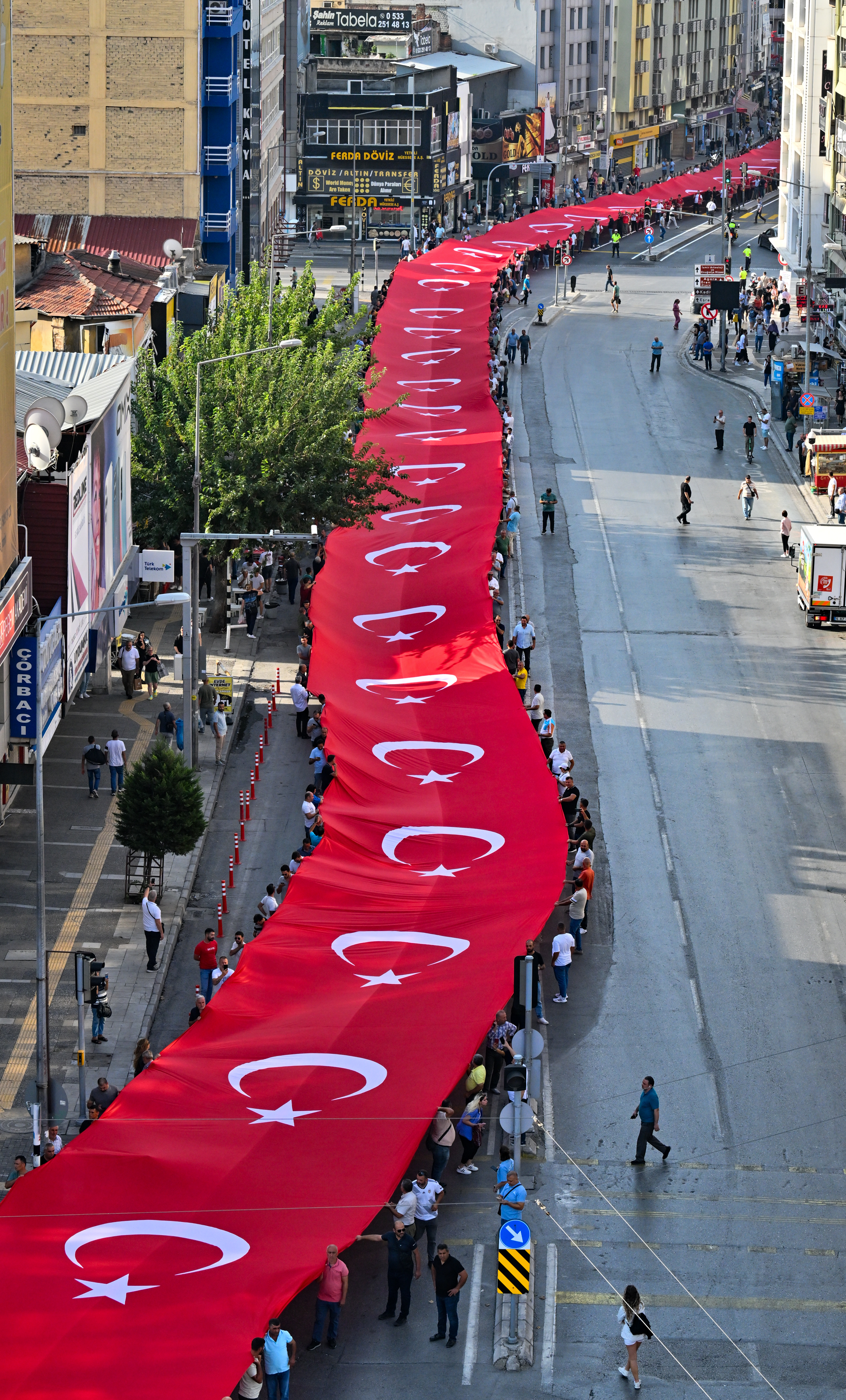 AA-20230909-32107314-32107298-IZMIRIN_DUSMAN_ISGALINDEN_KURTULUSUNUN_101_YIL_DONUMU_KUTLANIYOR