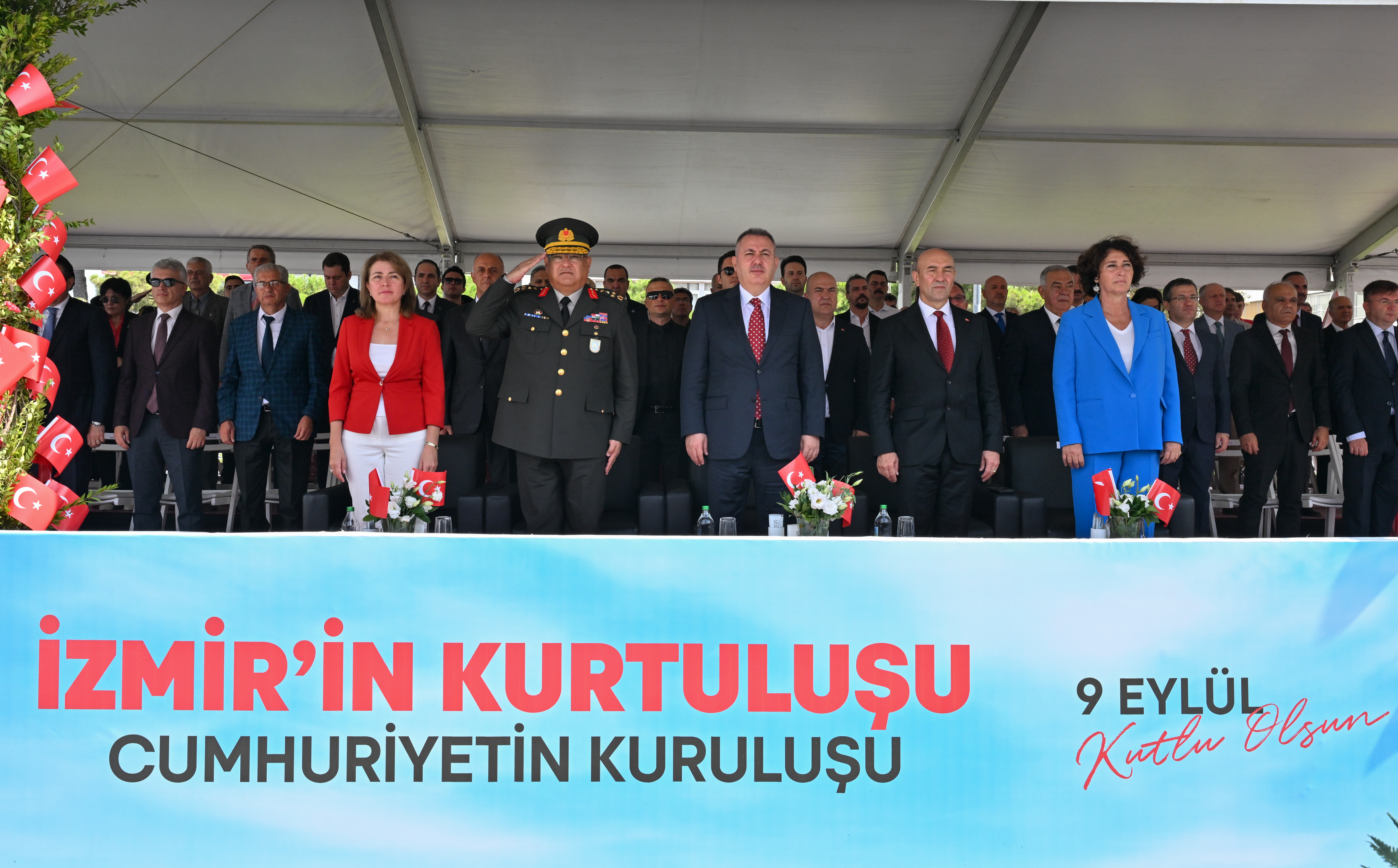 AA-20230909-32109155-32109151-IZMIRIN_DUSMAN_ISGALINDEN_KURTULUSUNUN_101_YIL_DONUMU_KUTLANIYOR
