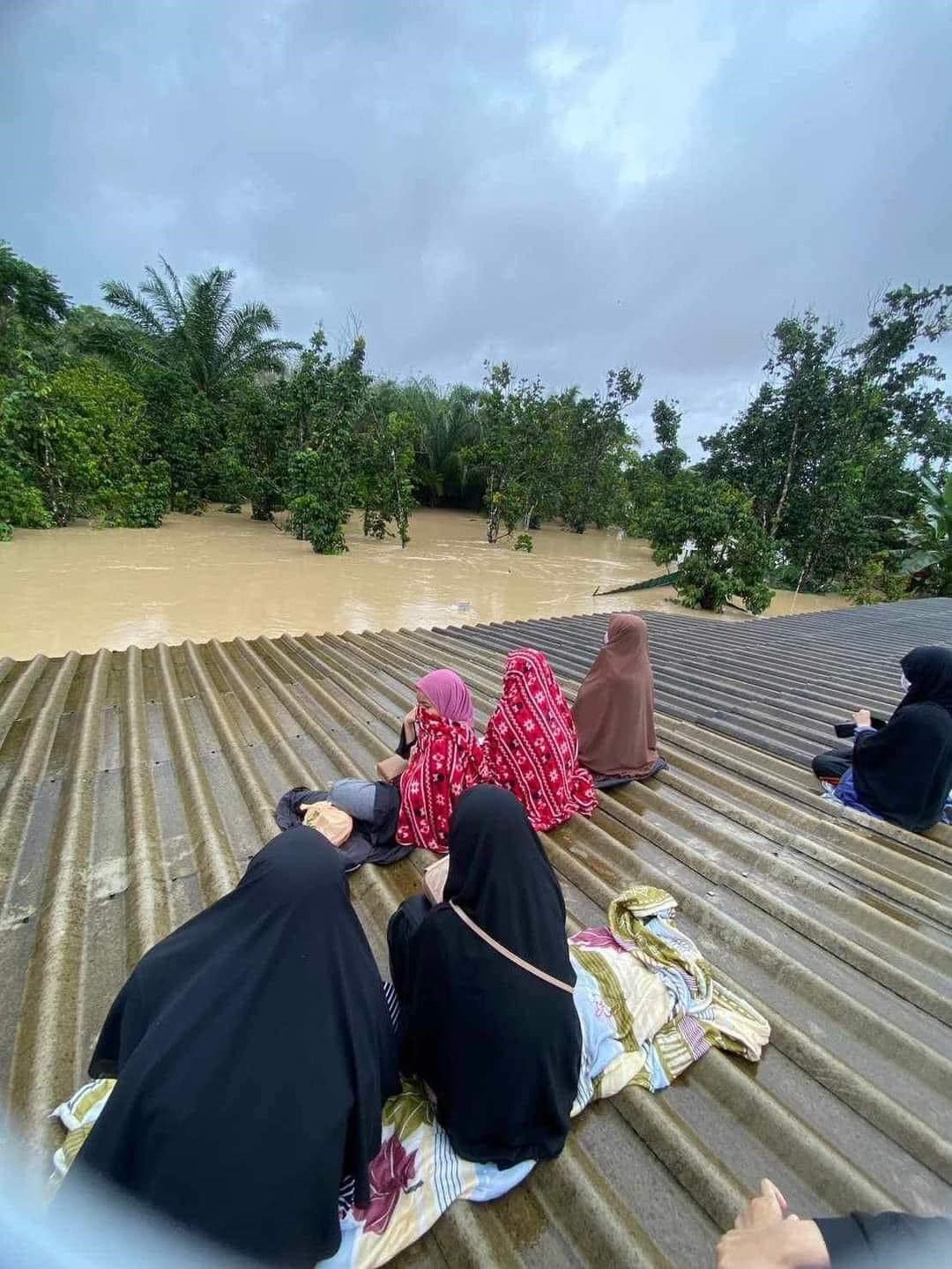 Tayland'ın güneyinde sel baskını: 20 bin ev zarar gördü - İttifak Gazetesi