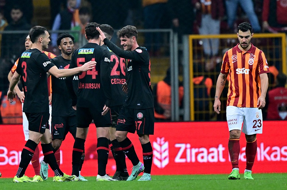 Galatasaray 2-9