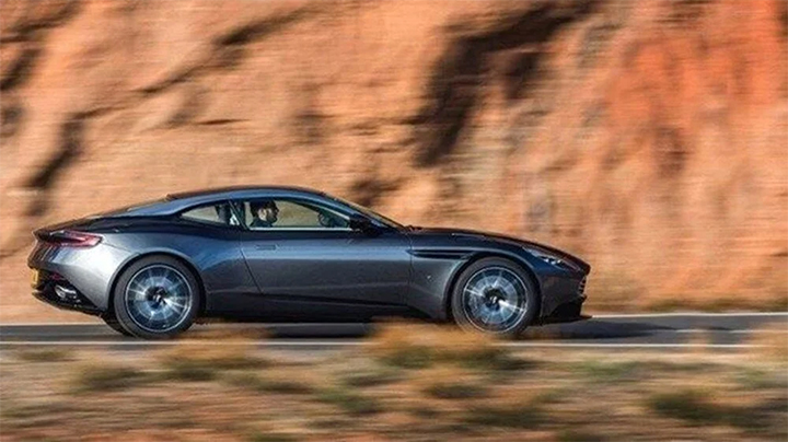 Hangi Otomobil Aston Martin 7