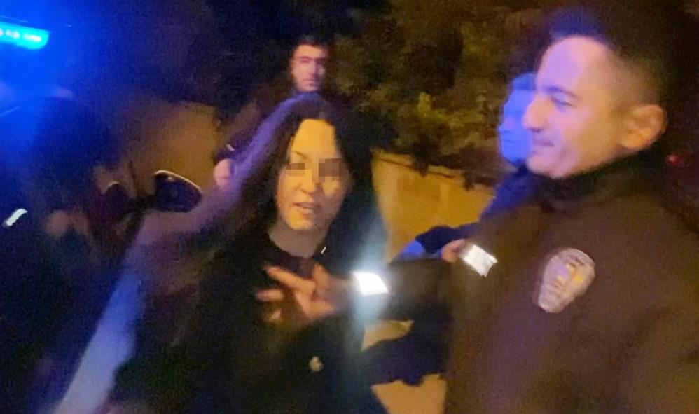 Aksaray Alkollu Kadinlar Gazeteciye Saldirip Darp Etti 01