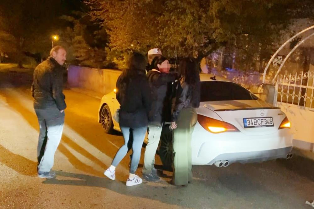 Aksaray Alkollu Kadinlar Gazeteciye Saldirip Darp Etti 03