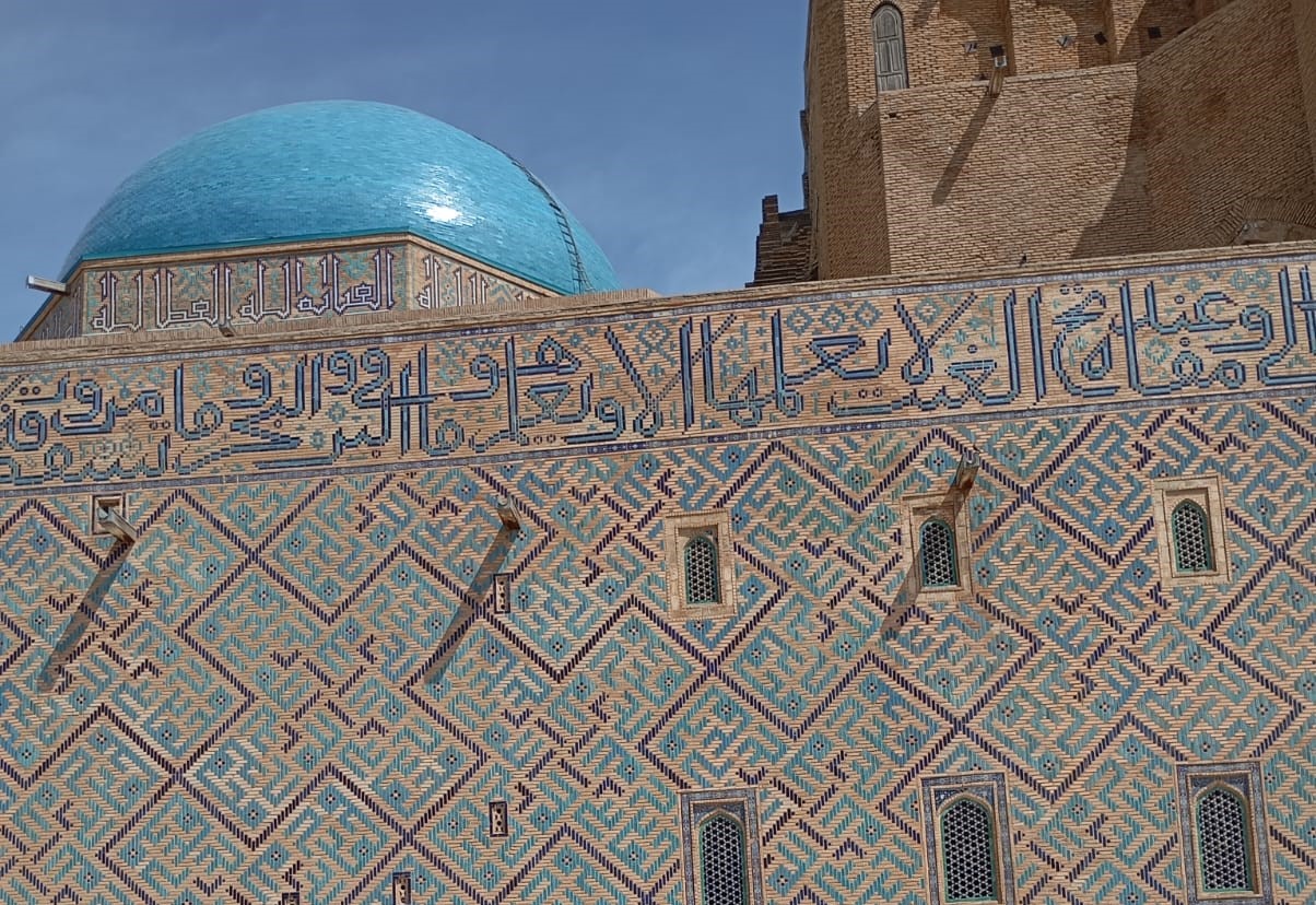 Ahmed Yesevî Dergâhının Dış Cepne Tezyinatı