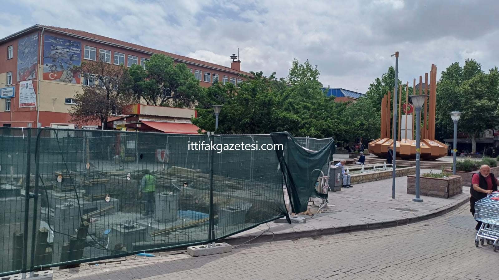 Ankara Etimesgut Istasyon Caddesi Tren Istasyonu Gizemli Insaat Calismasi 01