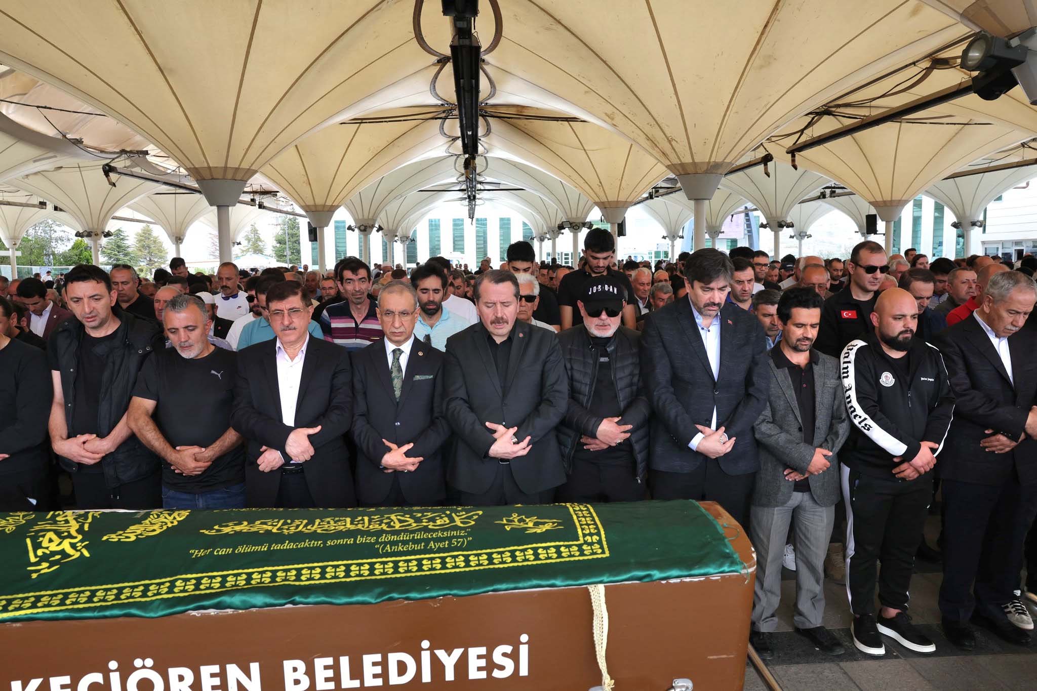 Zubeyir Yetik Ankara Karsiyaka Mezarligi Cenaze 01