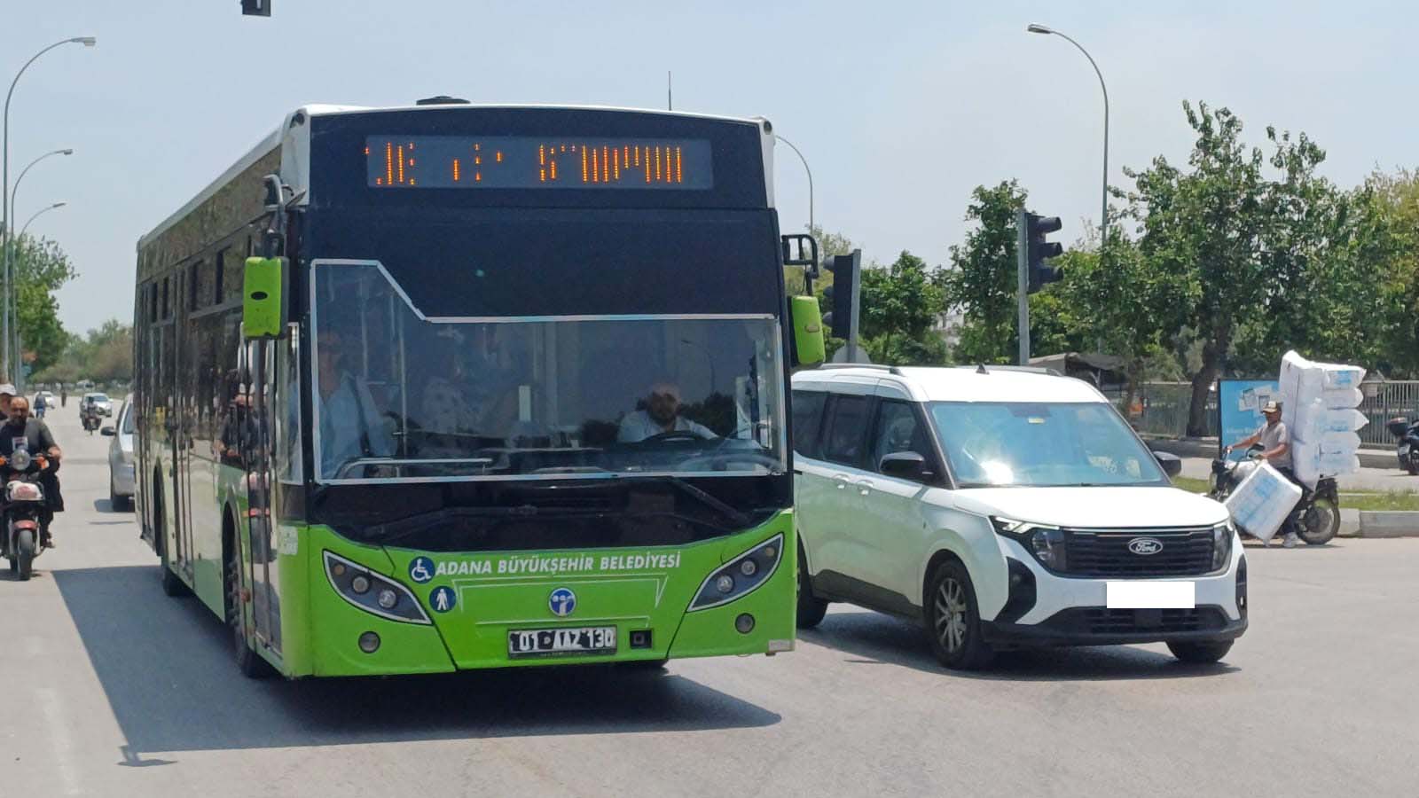 Adana Buyuksehir Belediye Otobüsü Yuregir Afetevleri 02